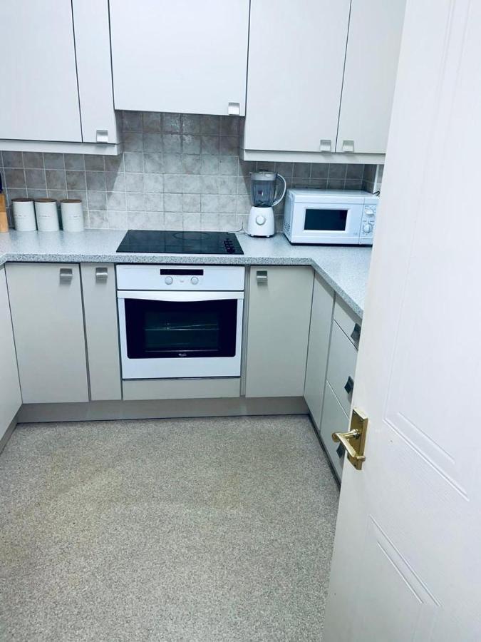 Service Apartment Thamesmead  Extérieur photo