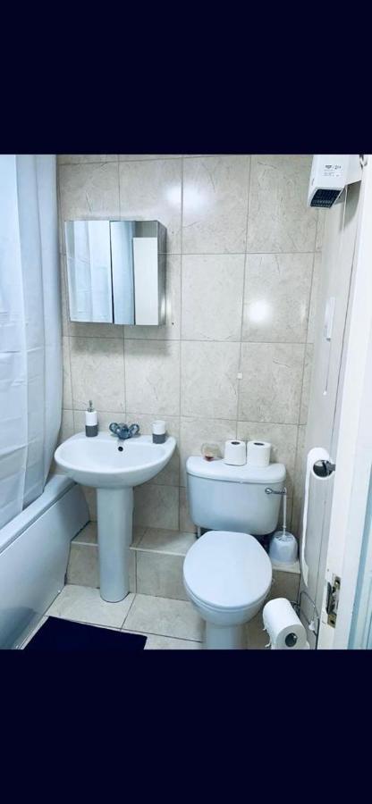 Service Apartment Thamesmead  Extérieur photo