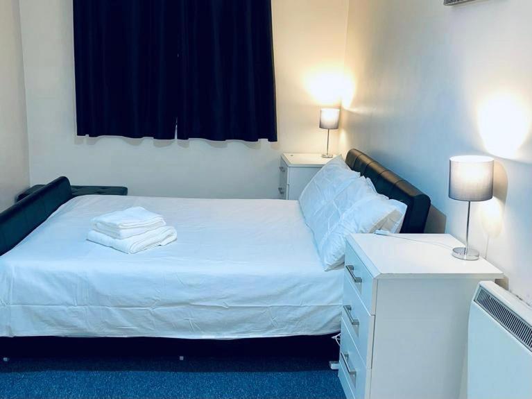 Service Apartment Thamesmead  Extérieur photo