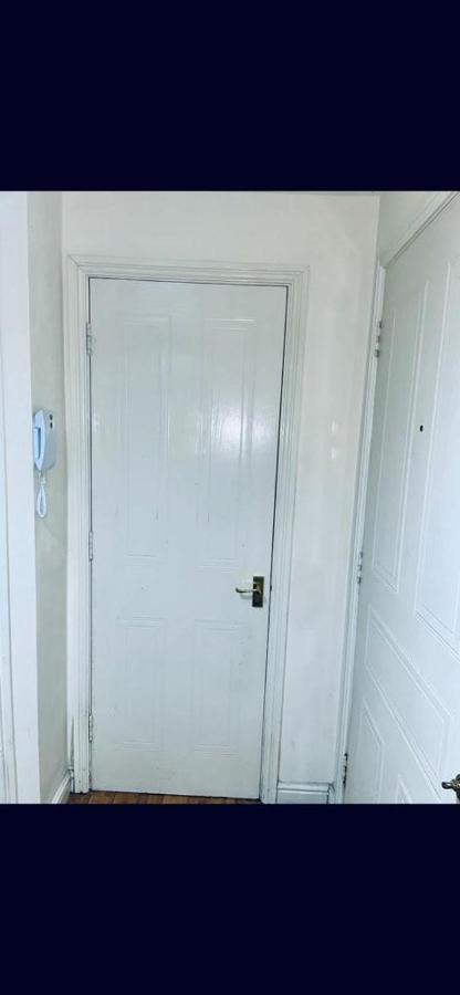 Service Apartment Thamesmead  Extérieur photo