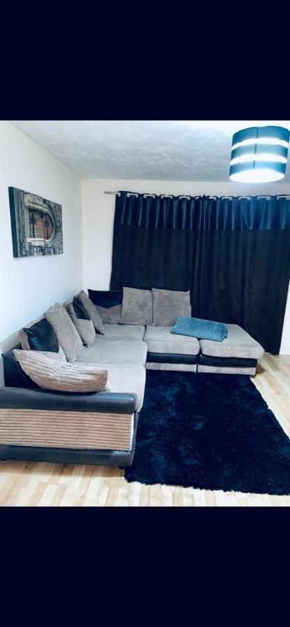 Service Apartment Thamesmead  Extérieur photo